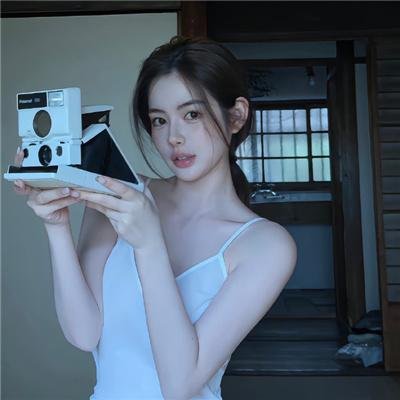 白雪女王封面