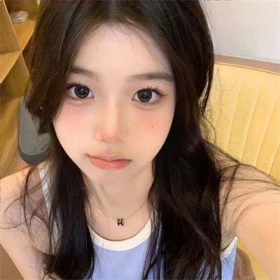 少女上了瘾封面